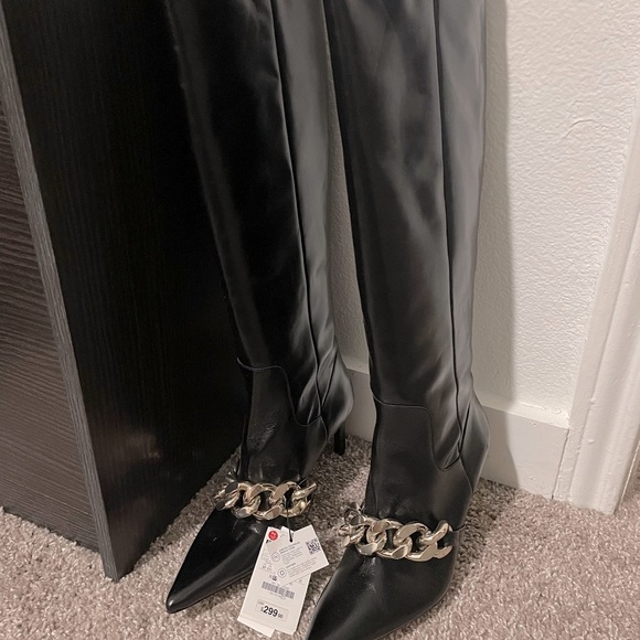 Zara Heeled Leather Knee High Boots With Chain Detail - Picture 8 of 16